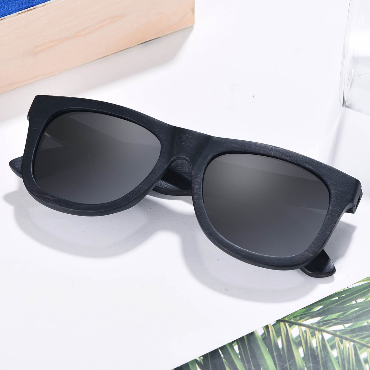 Polarized Stylish Ebony Wood sunglasses with grey lenses